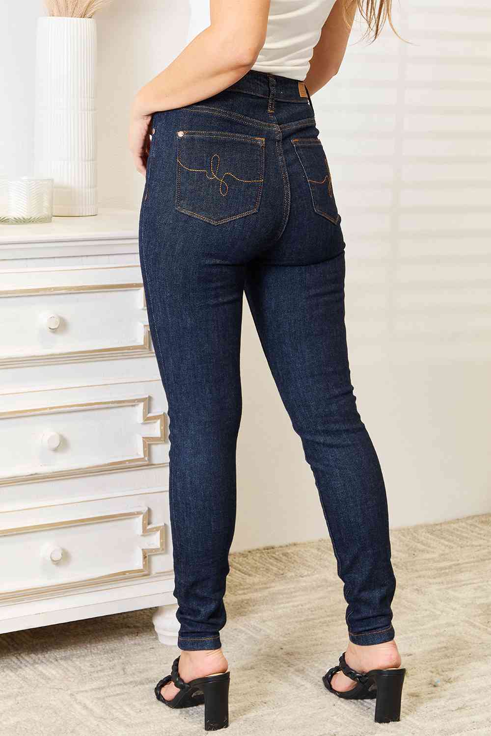 High Waist Pocket Embroidered Skinny Jeans